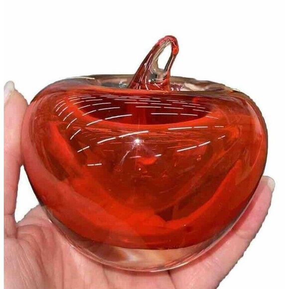 Art Glass Exquisite Red Apple Paperweight Clear Stem Hand Crafted - Picture 2 of 7